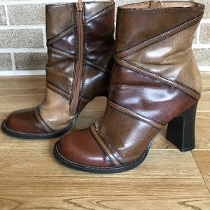 Brown tone boots